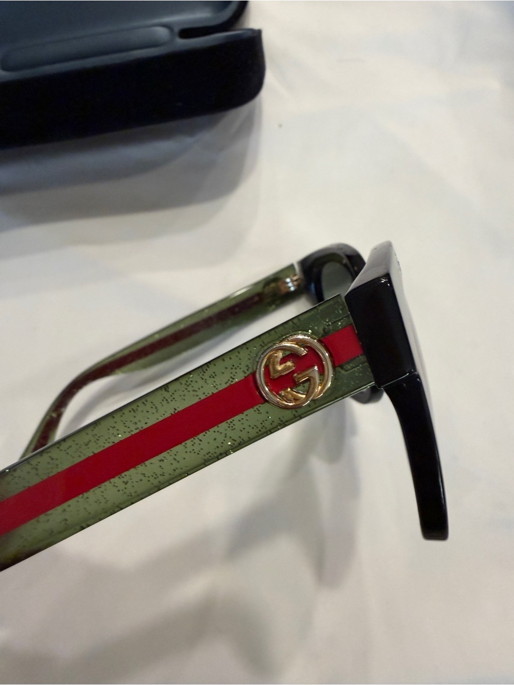 Gucci Black Oversized Square Women's Sunglasses - Picture 4 of 8